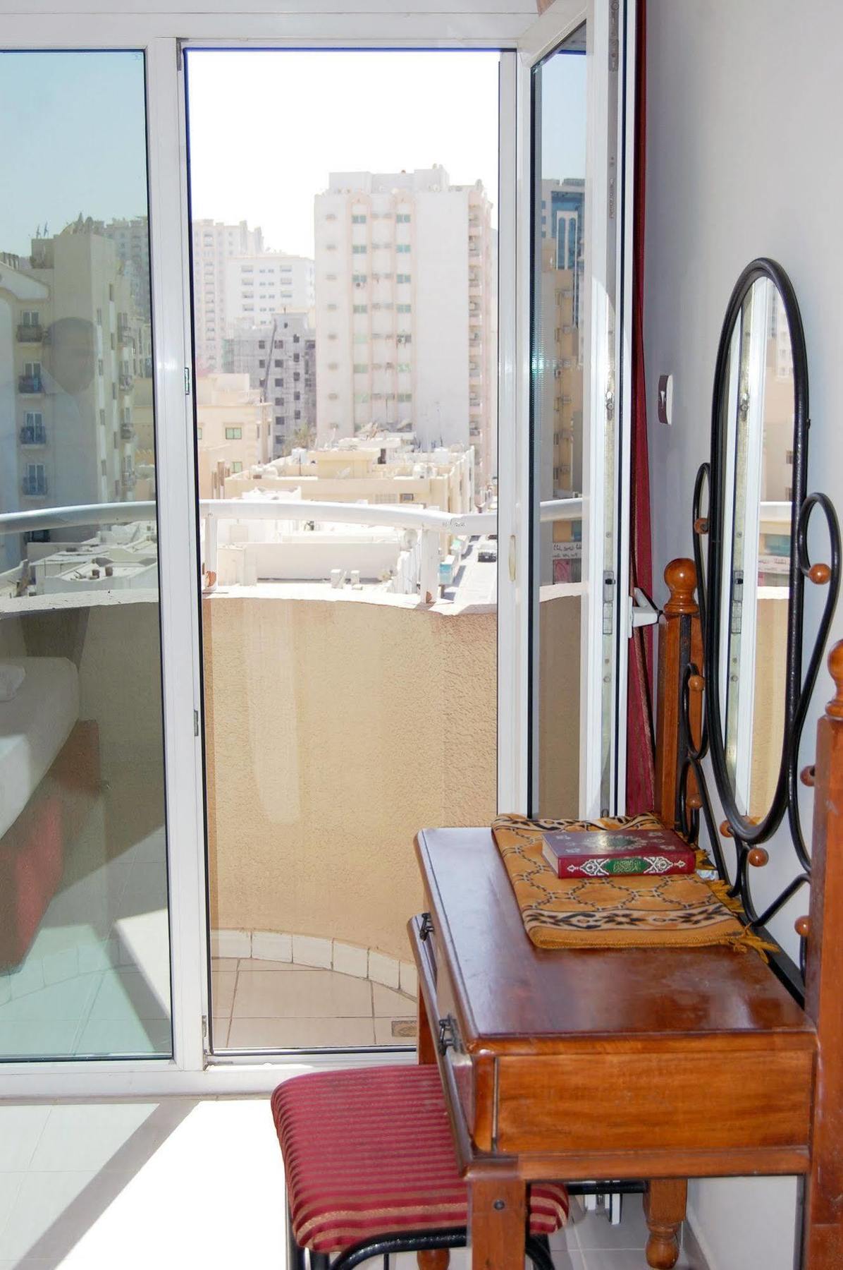 Al Ferdous Hotel Apartamentos Sharjah Exterior foto